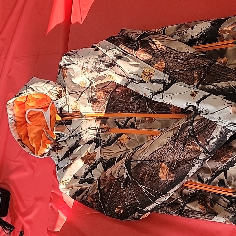 Men size MD camo jacket